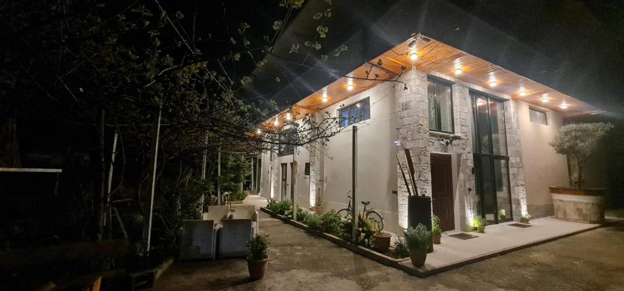 Bujtina Gjyshi Ilo Hotel Tushemisht Exterior foto